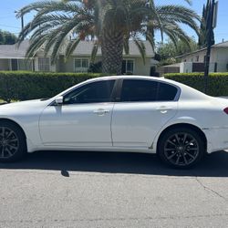 2011 Infiniti G25