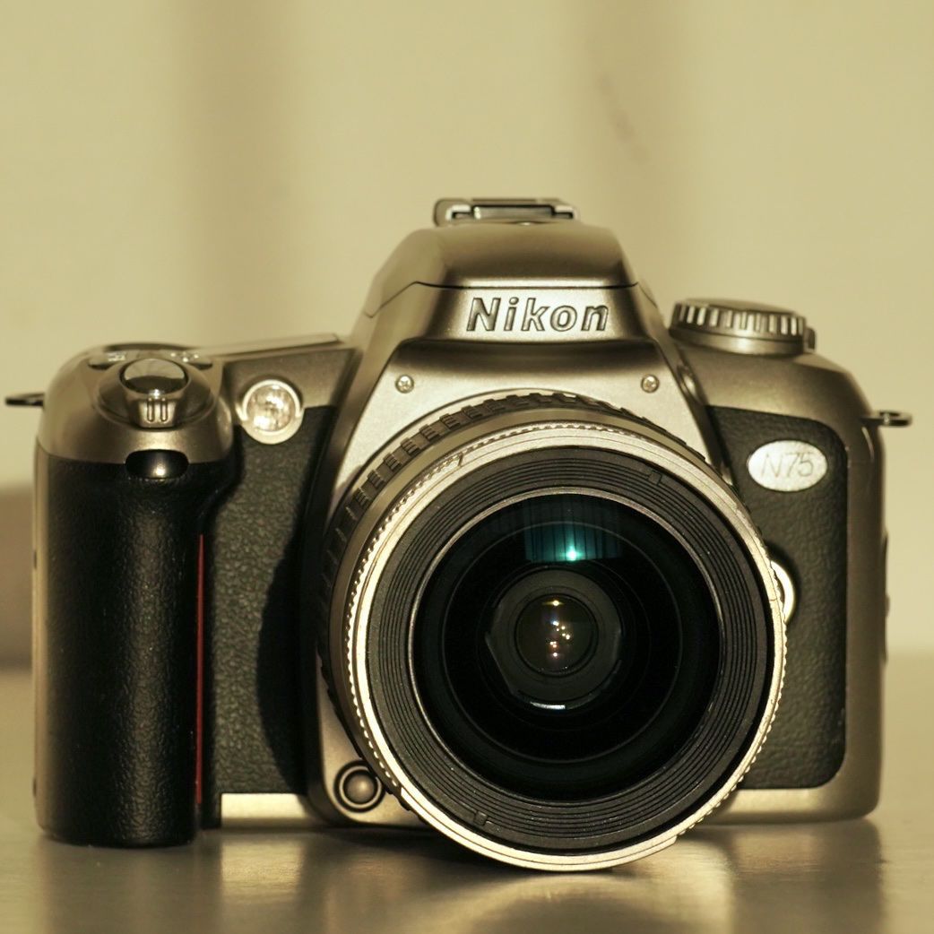 Nikon N75 35mm SLR Film Camera w/Nikkor 28-80mm Lens.