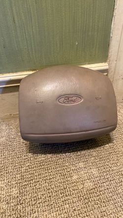 Ford expedition horn button