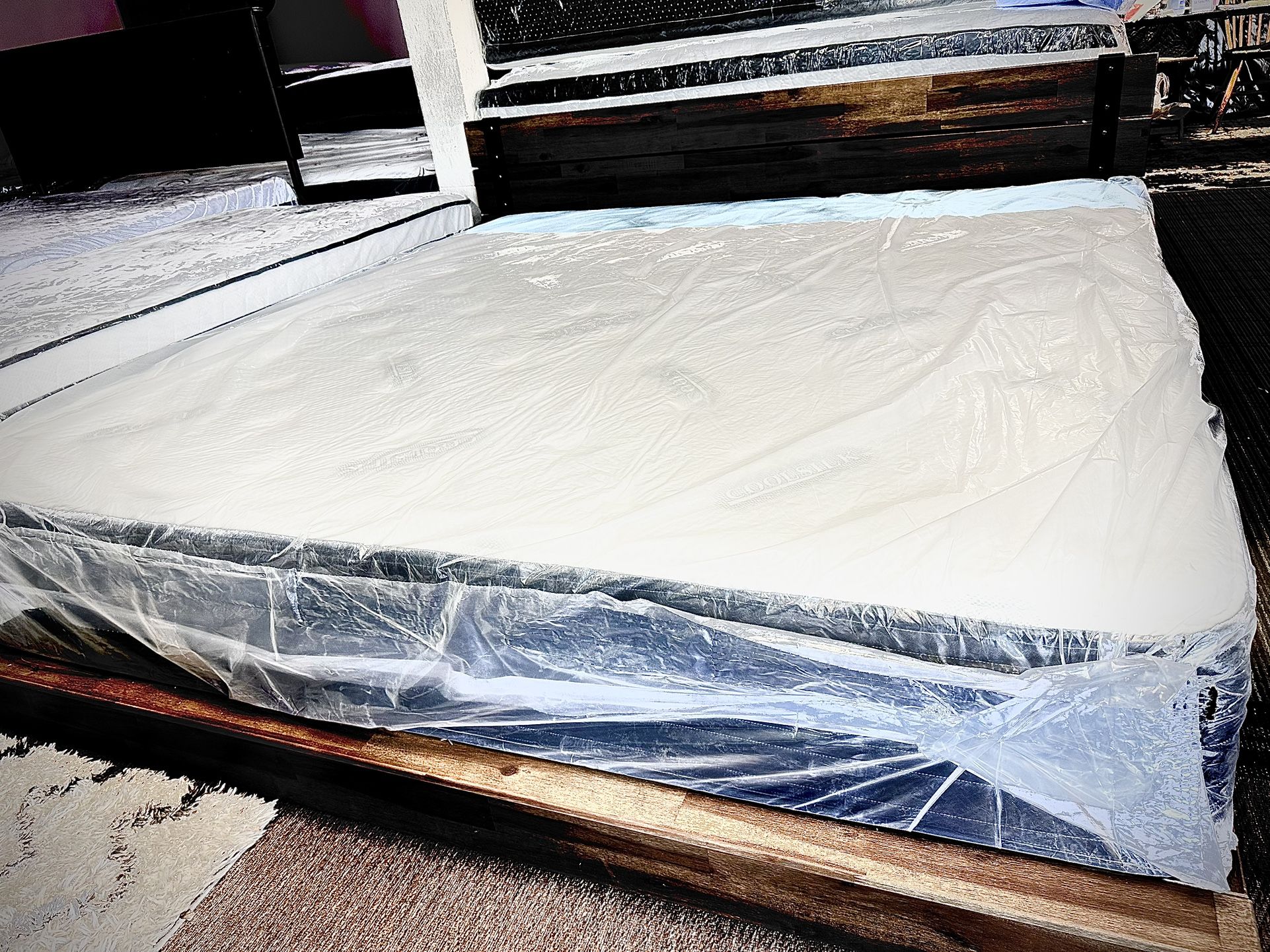 NEW 12” Promo King Hybrid Mattress
