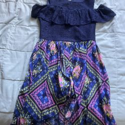 Girls  Dress. 