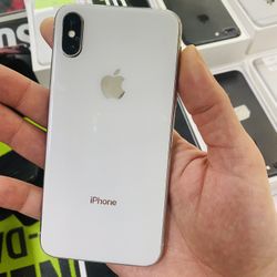 ⌚️⌚️iphone X 64gb Factory Unlcked With Warranty 