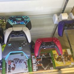 Controllers PS4 And Ps5  $30-$50 