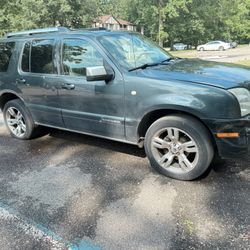 2010 Mountaineer Premier 