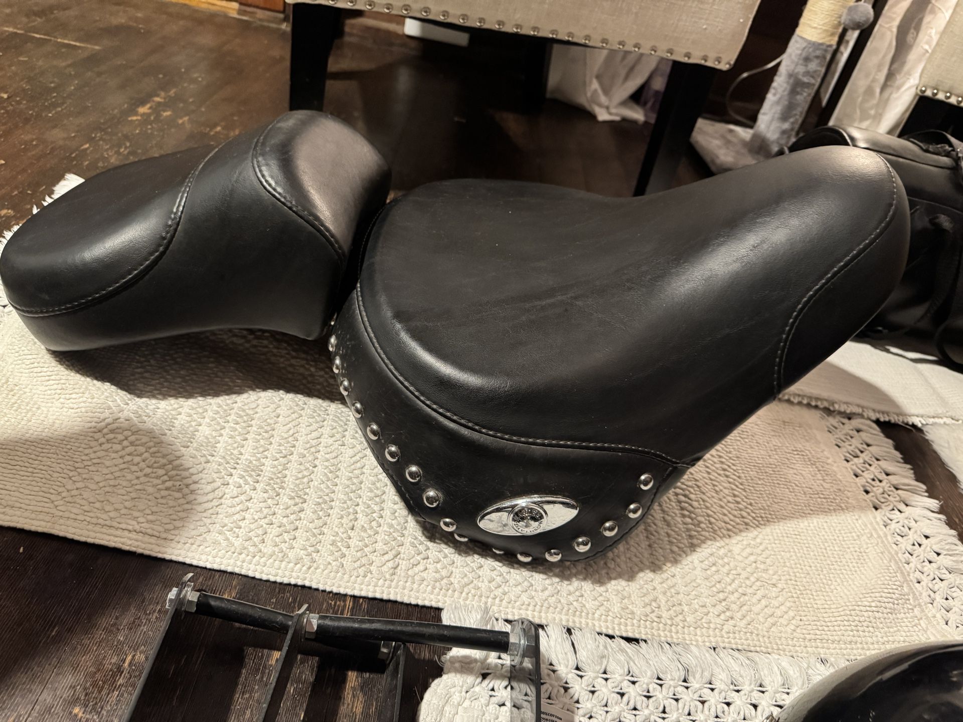 Harley Davidson Heritage Classic genuine Leather Accessories