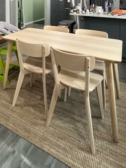 Lisabo dining table + chairs