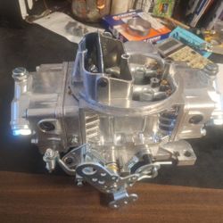 750 Holley  Copie CHINA.  New But Leeps Flooding Over Parts ONLY.! Does Not Work Properly.  See Pics. 35th Ave And McDowell Phx  Or Meet In Mesa 