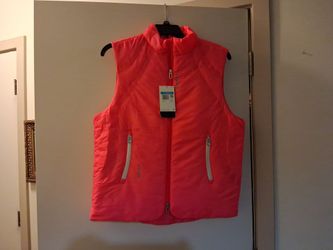Men's Nike Puffy Insulated vest size medium brand new pink