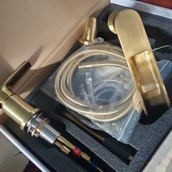 Wowkk Waterfall Roman Tub Faucets Deck Mount Brushed Gold Bathtub Faucets Brass Tub Filler Bathroom Faucets with Hand Shower

