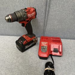 Milwaukee M18 Fuel 2904-20 1/2" Hammer Drill/Driver W Battery & Rapid Charger