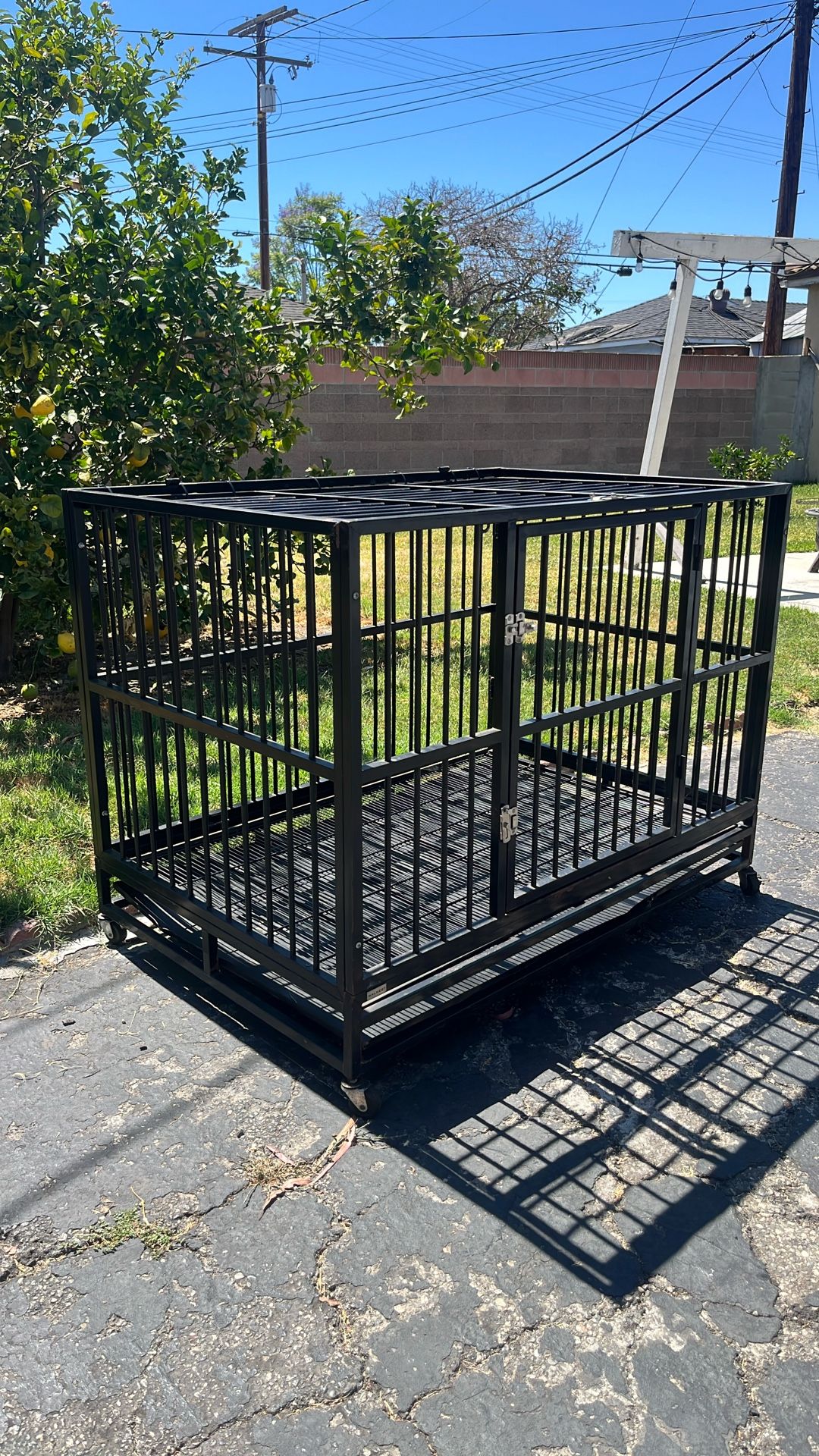XL Dog Heavy Duty Dog Kennel