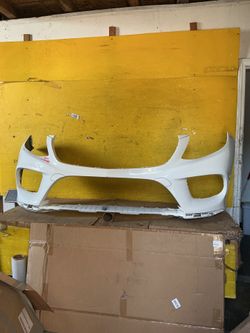 2016 - 2018 MERCEDES GLE350 - FRONT BUMPER COVER OEM