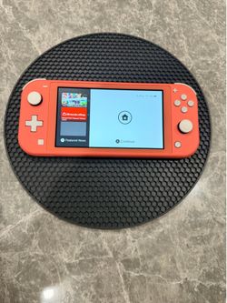 Nintendo switch lite pink