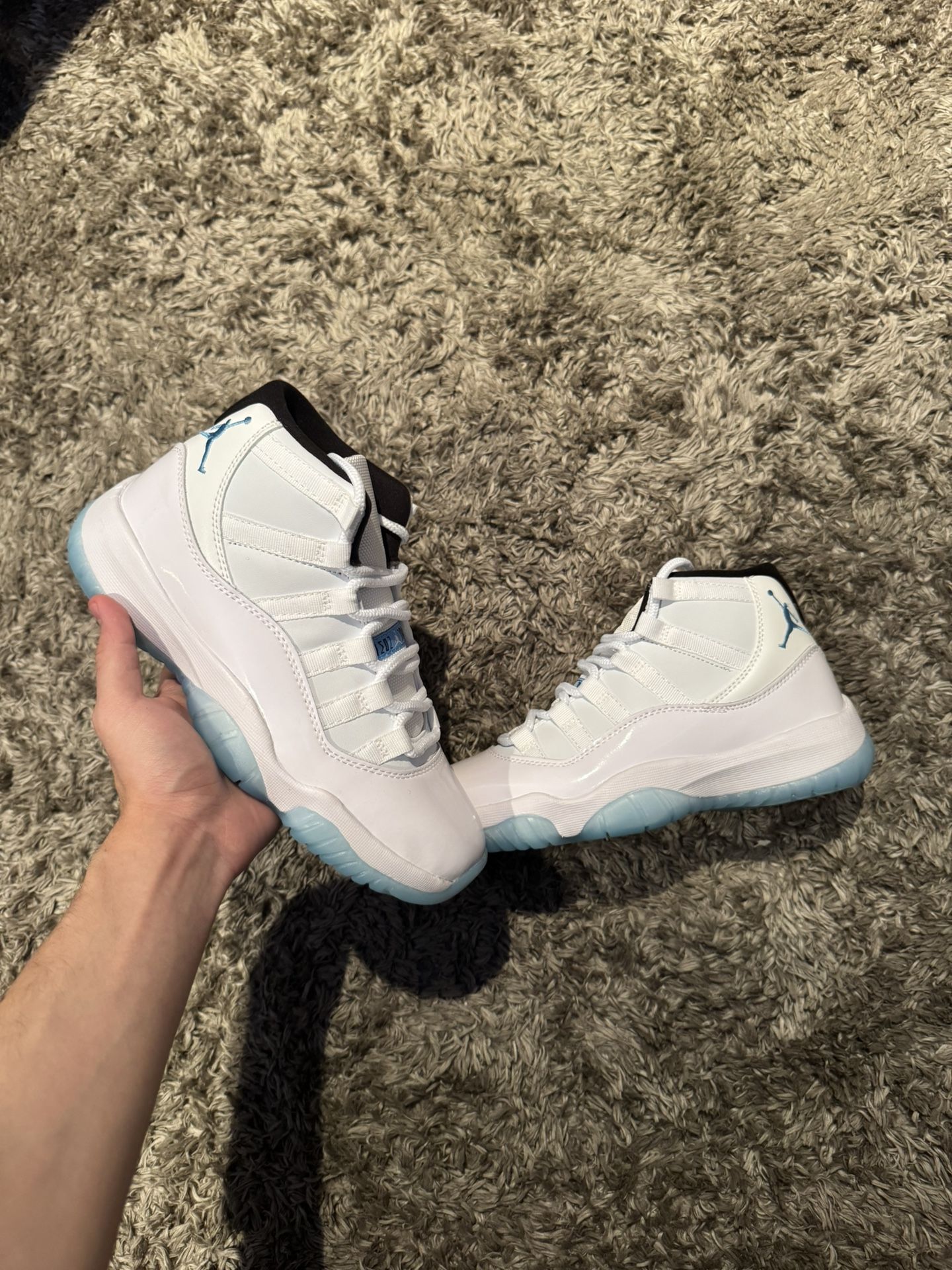 Air Jordan 11 Legend Blue 