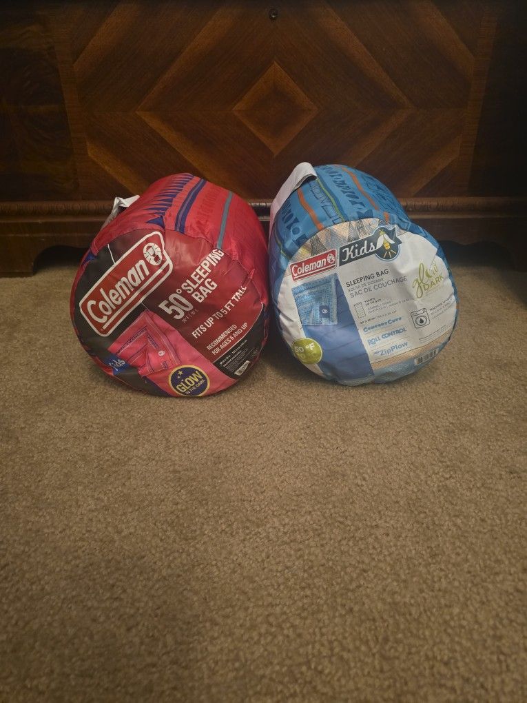 Set Of 2 Coleman Glow In The Dark Kids Sleeping Bags NEW - Natomas
