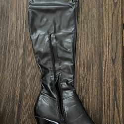 Black Boots Womens 7.5