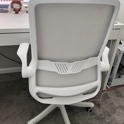 White grey office chair 