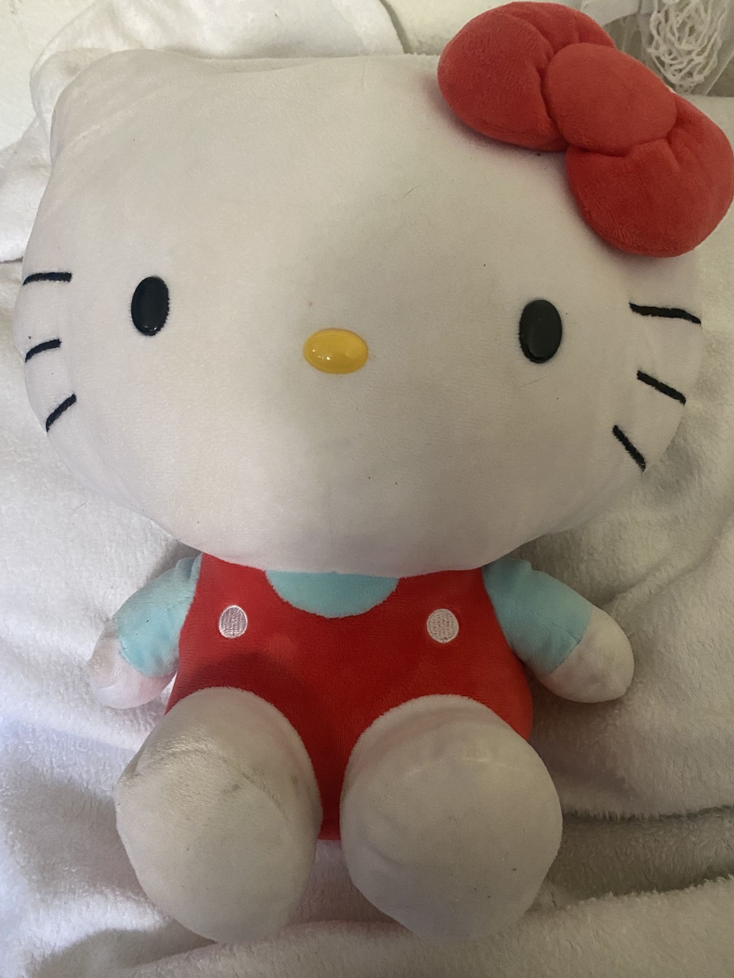 Hello Kitty Plushie