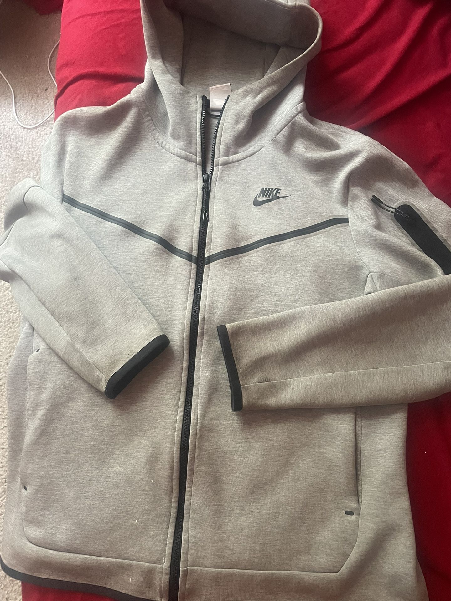 Nike Tech (Medium) Tapn‼️