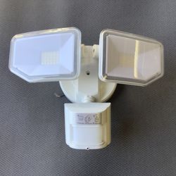 Led Motion Security Lights. 40 Watts . 110 Volts