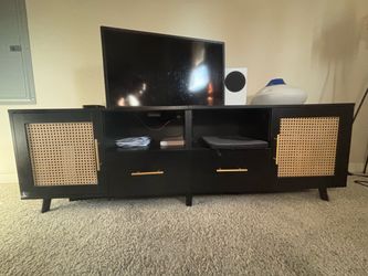 Entertainment Center / TV Stand