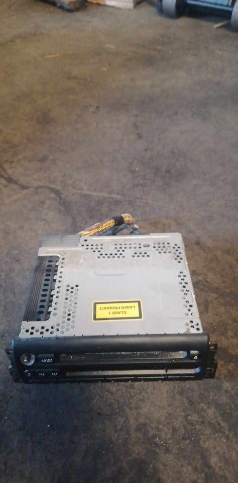 06 Mini Cooper Stereo