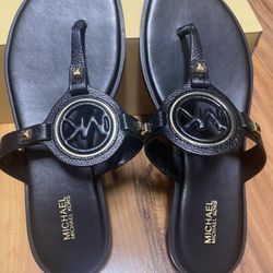 Michael Kors Flat Sandals Size 8