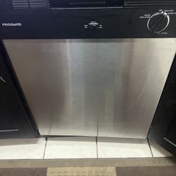 Dishwasher 