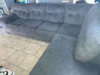 Sectional Couch $1