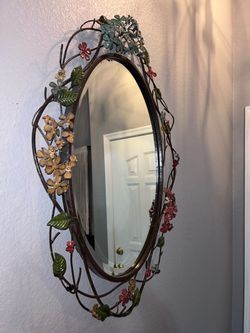 Vintage Floral Metal Wall Mirror – Ornate Flower & Vine Frame