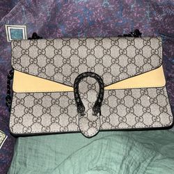 Authentic Gucci Dionysus GG Supreme Small Shoulder Bag 