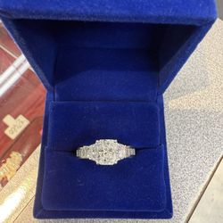 Platinum Diamond Ring 