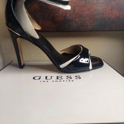 Brand New Guess Heels 