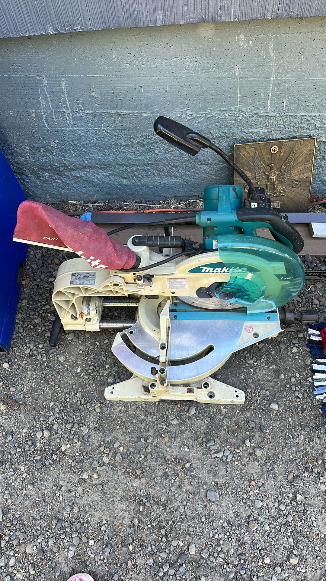 Makita Compound Miter Saw