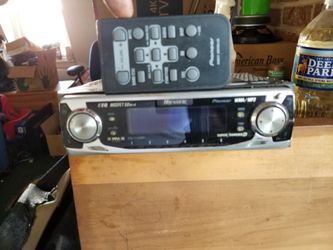 Pioneer premier 4v pre out radio with aux input.