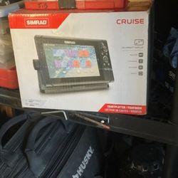 Simrad Fish Finder With Navigation Chart