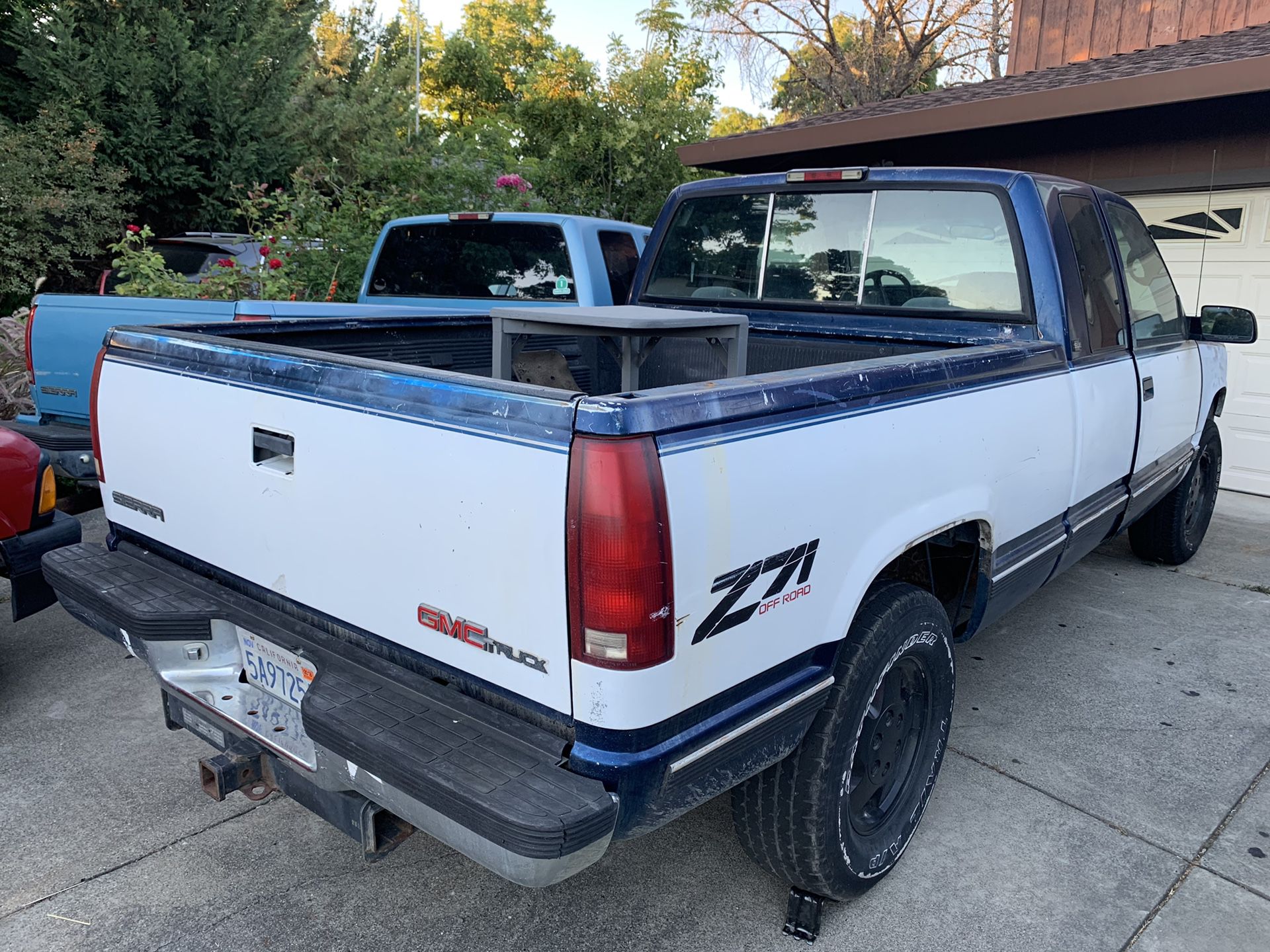 Parting Out 1995 GMC Sierra