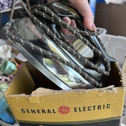 vintage General Electric (GE) Steam and Dry Iron.  