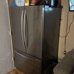 Kenmore Refrigerator 