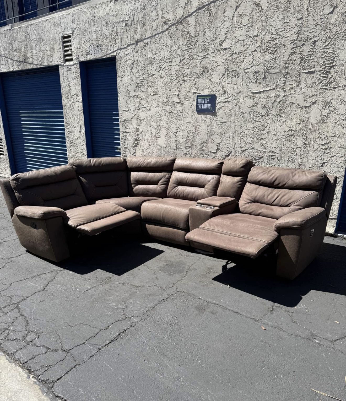 Fletcher 5-piece Fabric Reclining Sectional