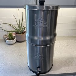 Alexapure Pro Water Filtration System - With Two Filters Installed!