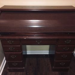 VINTAGE WOODEN ROLL TOP DESK