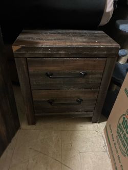 Dresser set