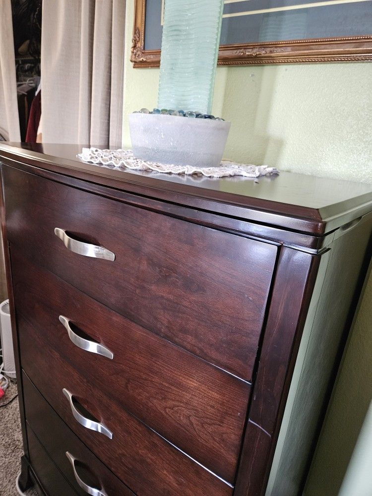 Dresser With Mirror For Sale