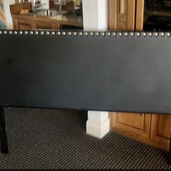 🛏️ Queen Upholstered Headboard with Nailhead Trim – Great Condition!