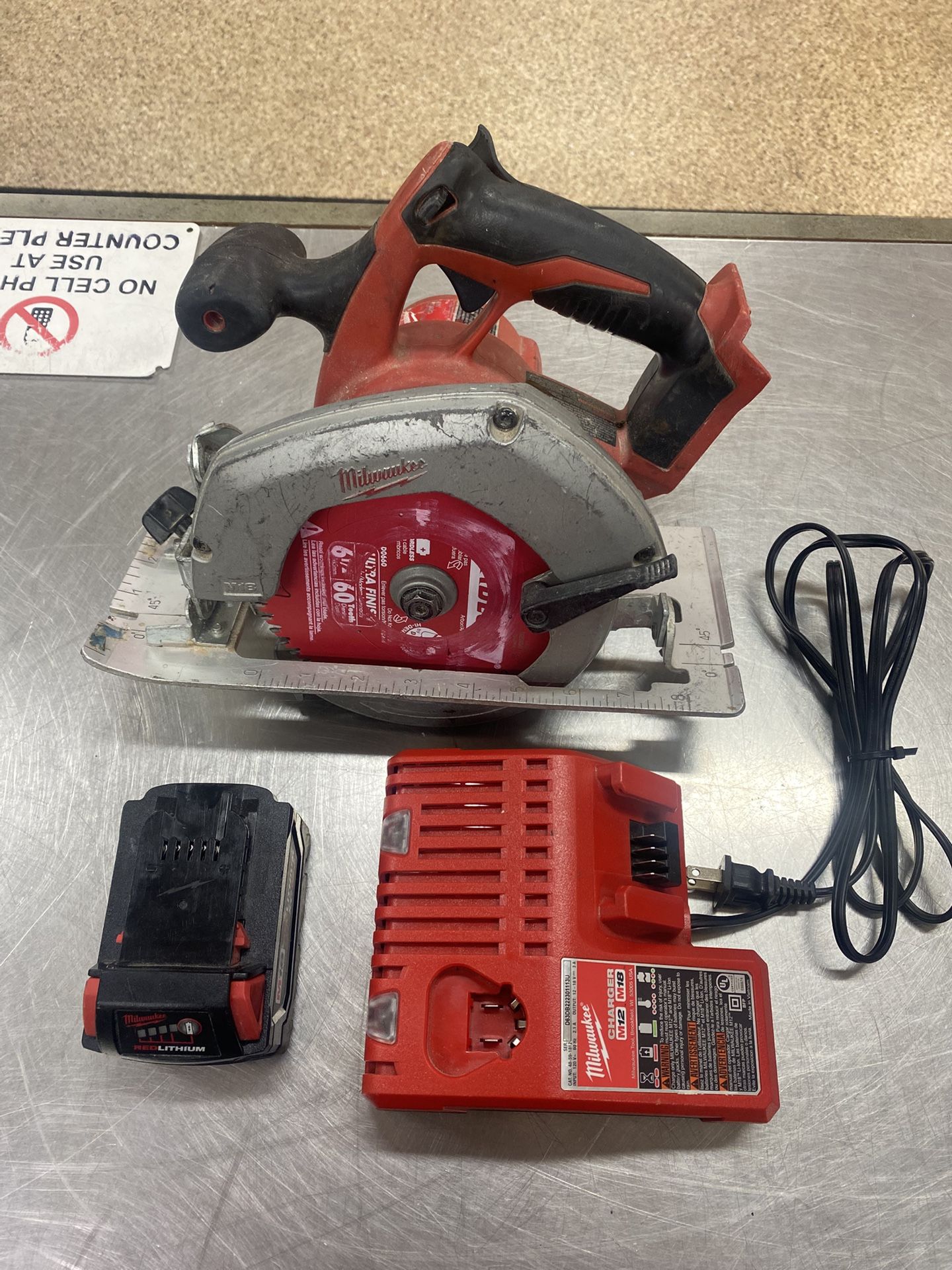 Milwaukee Circular Saw 