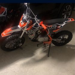 Trail Master Dirt bike 125cc