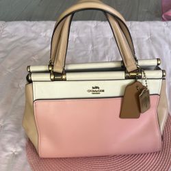 Coach Handbag With Detachable Straps