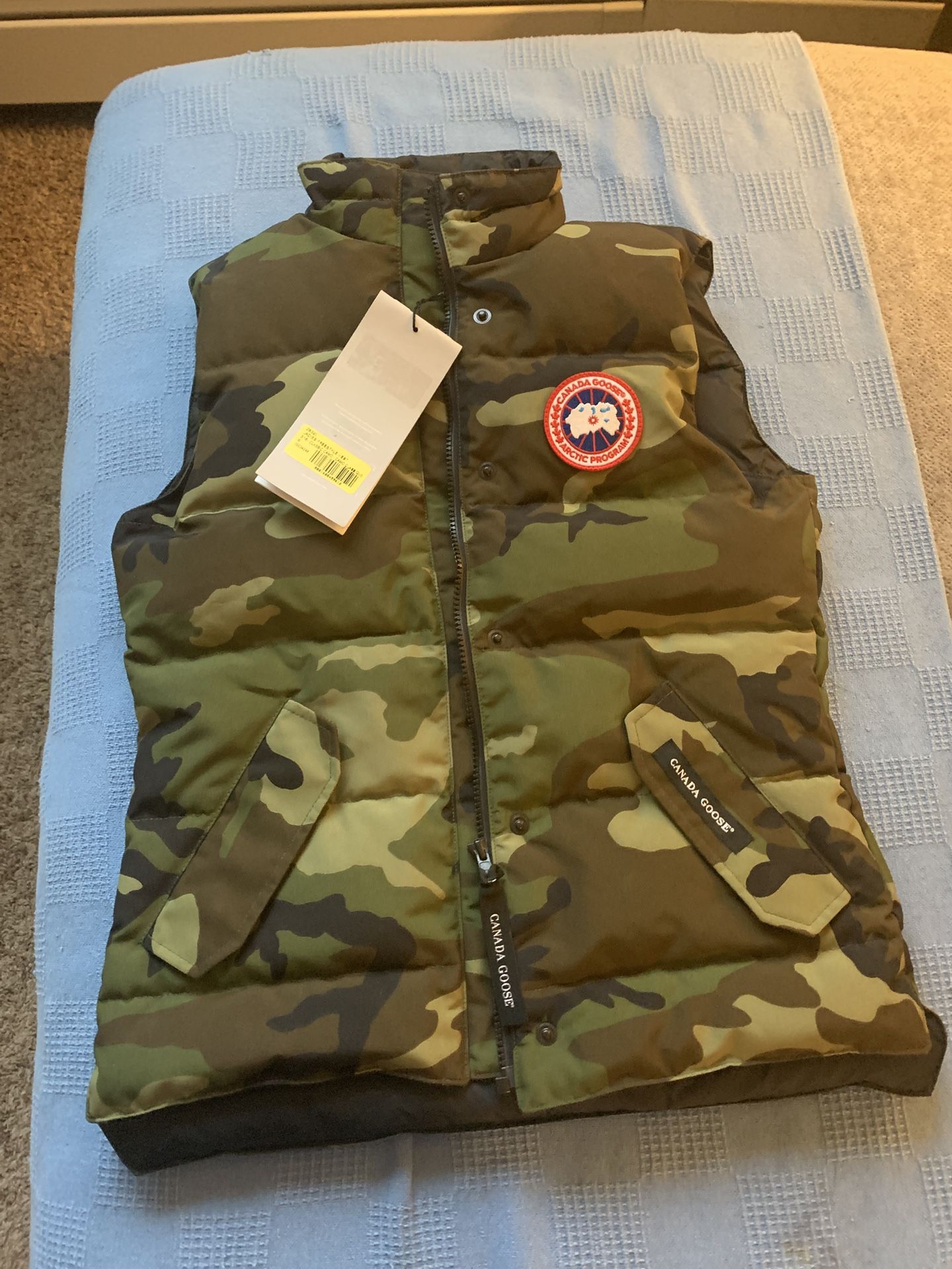 Ladies Small Canada Goose Vest