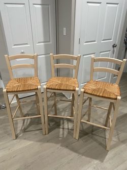 Pier 1 import counter stools